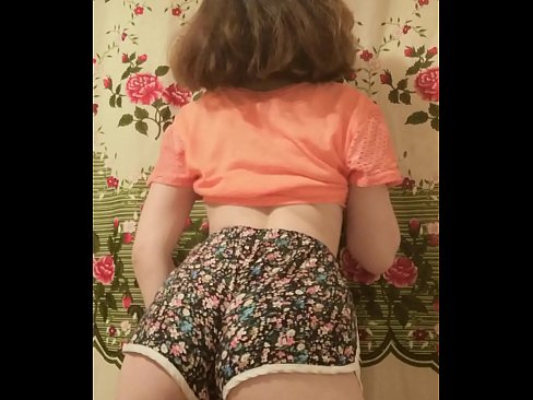 ❤️ सेक्सी तरुण बेब कॅमेऱ्यात तिची चड्डी काढत आहे ❤❌ mr.hentaisun.ru वर ❌️❤